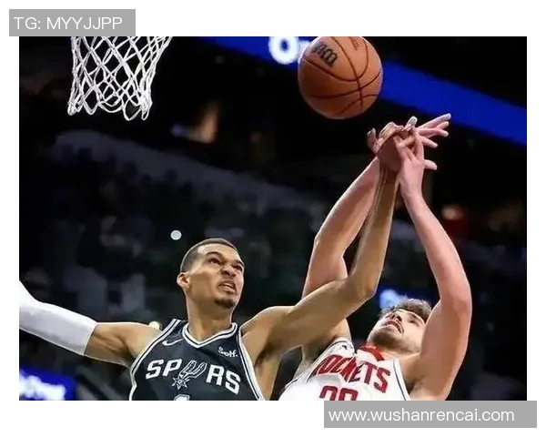 2004年NBA季后赛火箭与马刺激战回顾两队传奇对决的精彩瞬间与战术分析